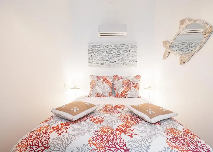 La Petite Chaise Bleue Classe 3 Etoiles Lägenhet *